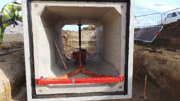 Rohrzugmaschine EV 20 Tonnen